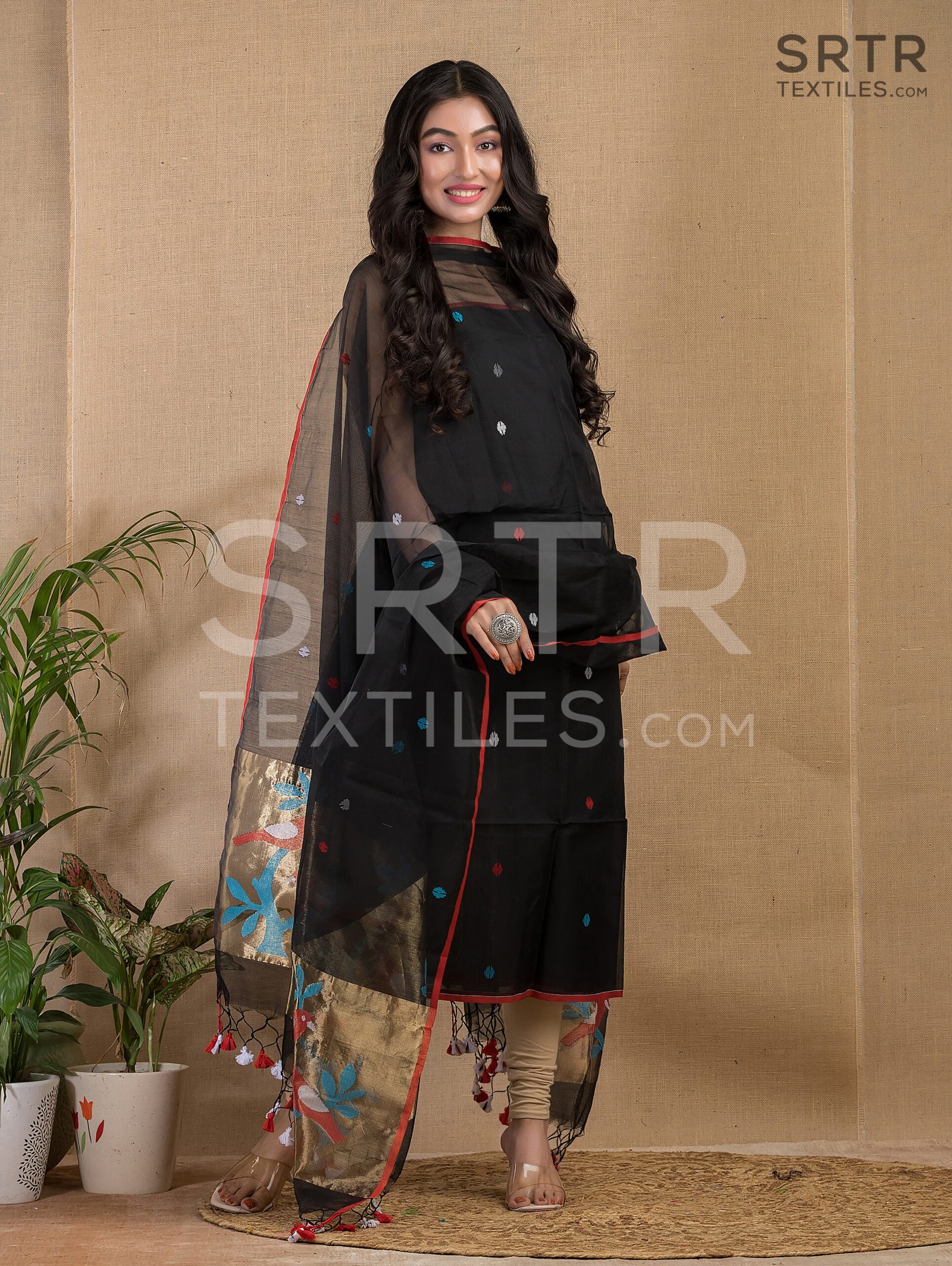 Muslin Unstitched Jamdani Suit – Elegant 2-Piece Set - Image 3