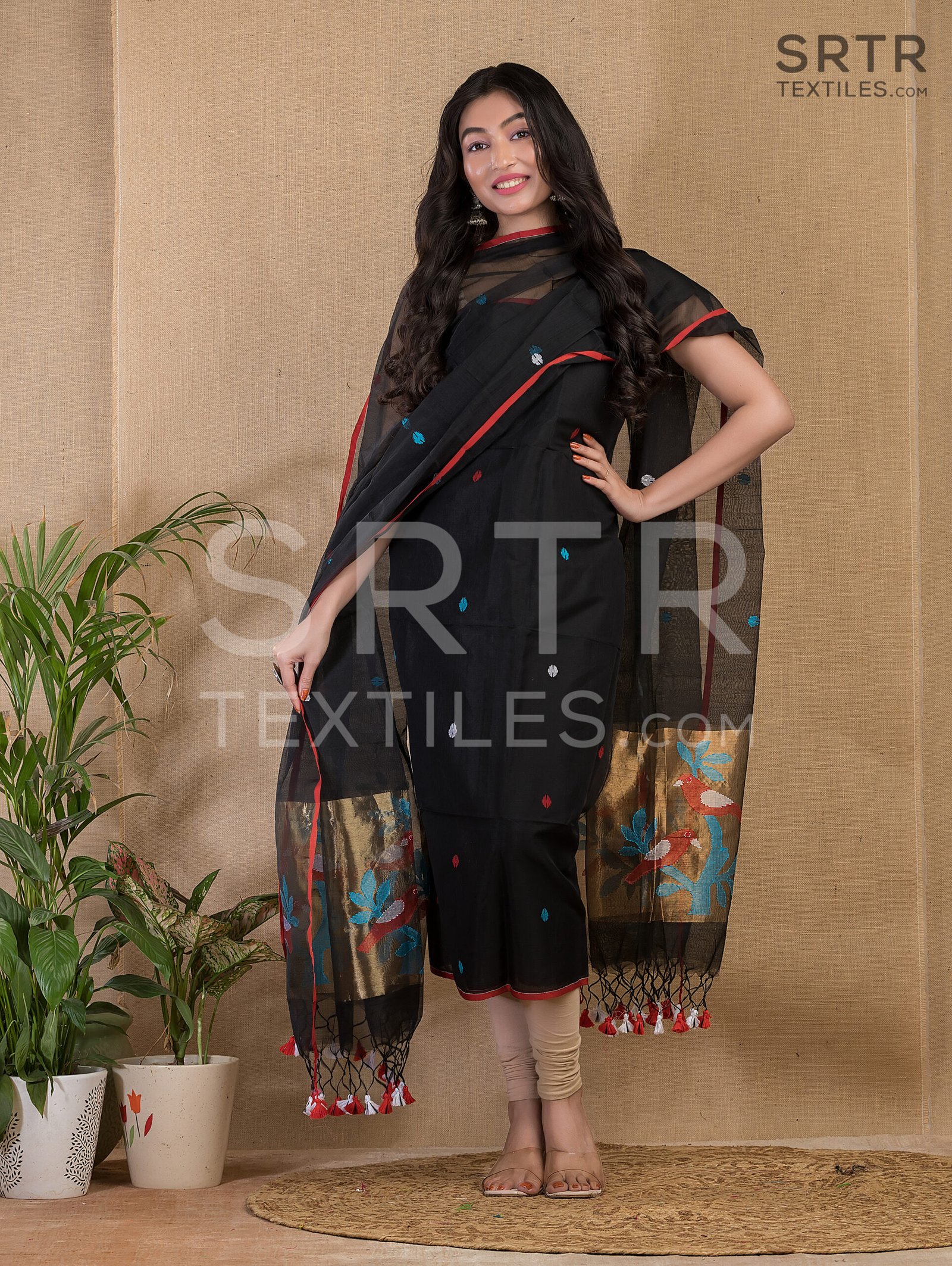 Muslin Unstitched Jamdani Suit – Elegant 2-Piece Set - Image 2