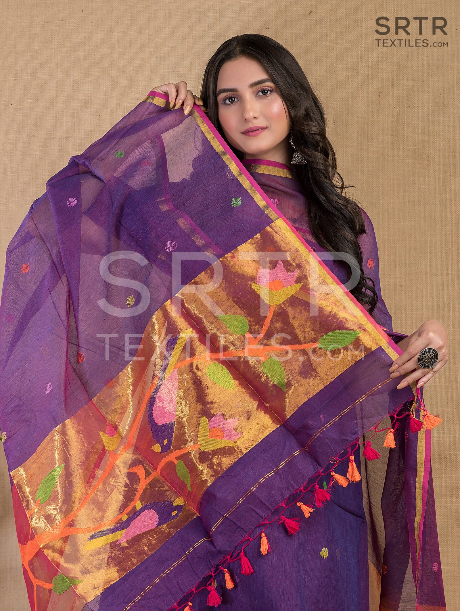 Muslin Jamdani Suit (UNSTITCHED) – Elegant 2-Piece Set