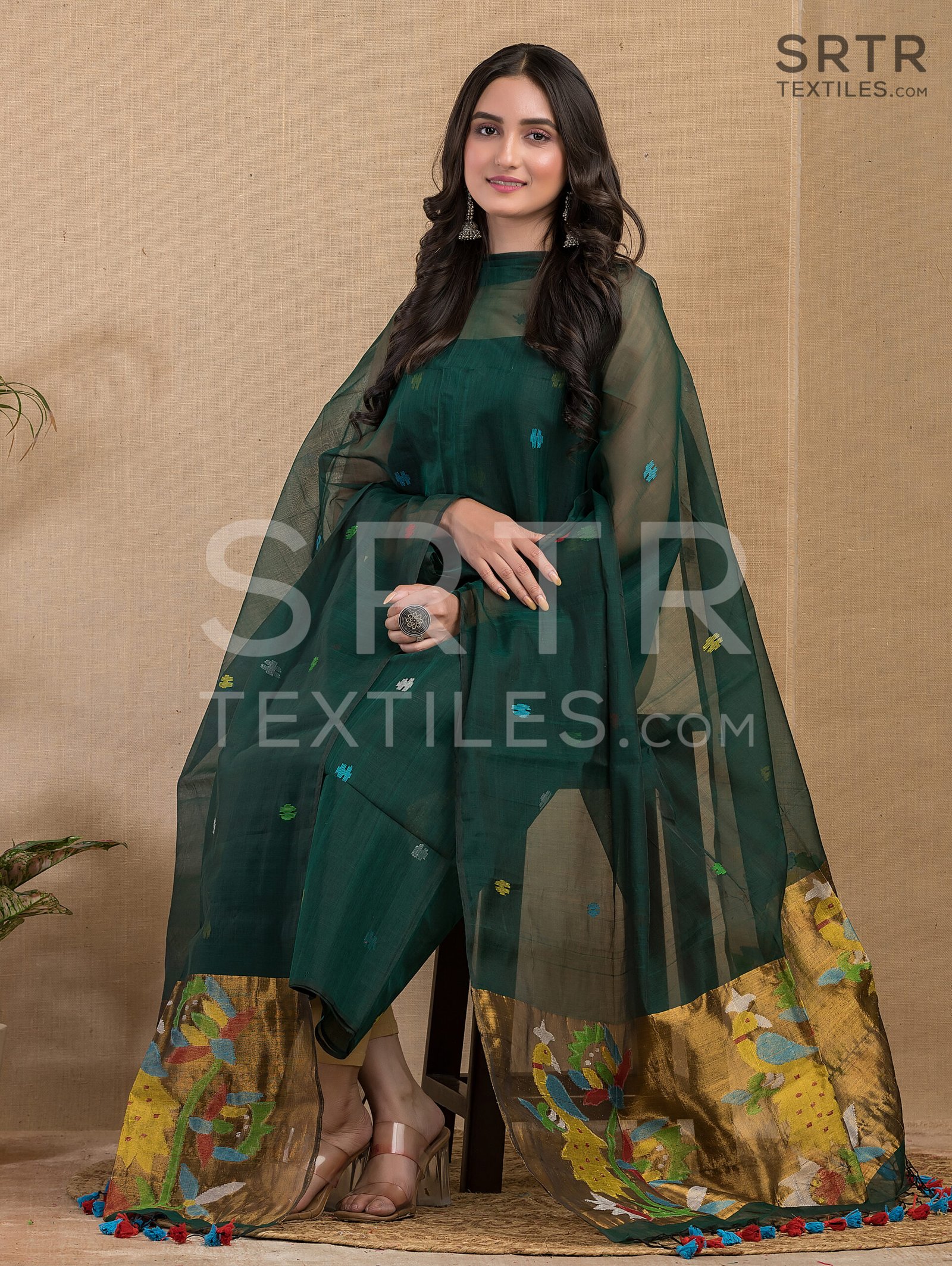 Muslin Unstitched Jamdani Suit – Elegant 2-Piece Set - Image 2