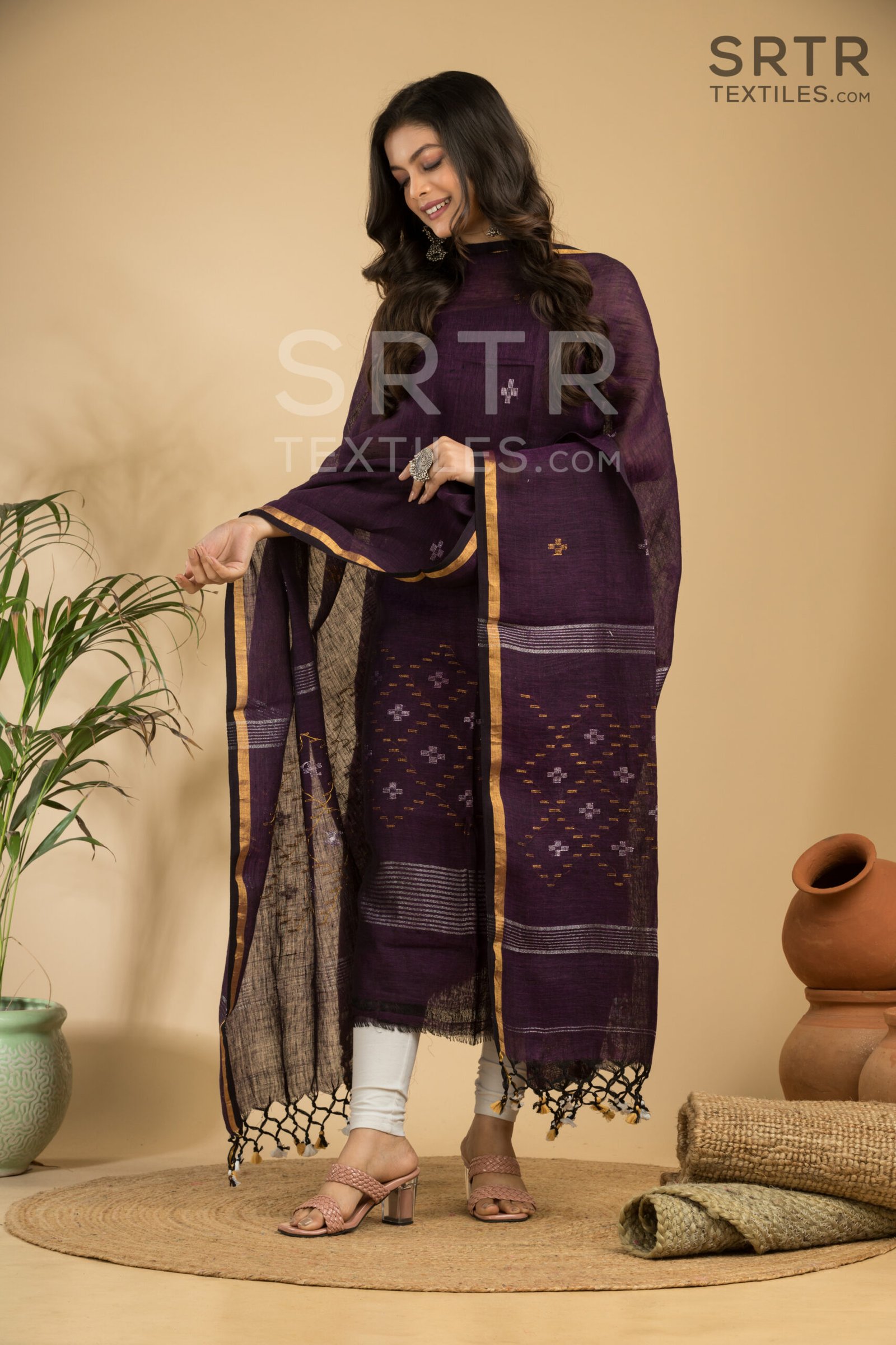 Pure Linen Unstitched Jamdani Suit – Elegant 2-Piece Set - Image 2