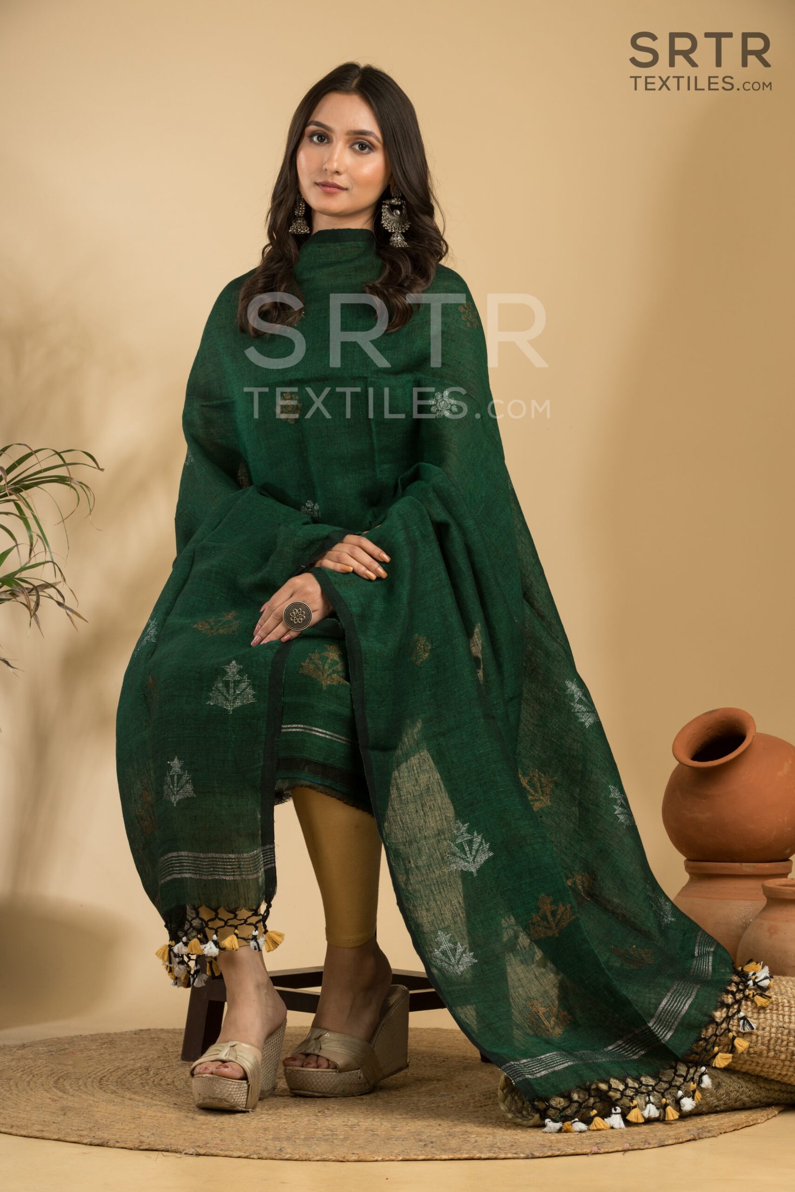 Pure Linen Unstitched Jamdani Suit – Elegant 2-Piece Set - Image 4