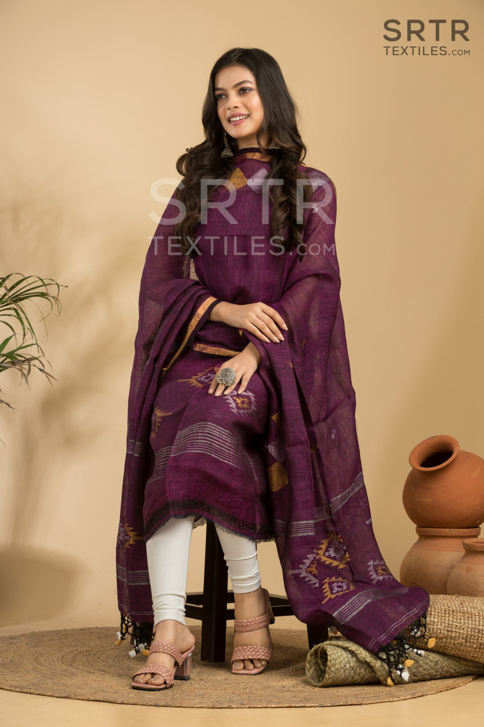 Wine Handloom Linen Suit with Geometric Motifs– Elegant 2-Piece Set - Image 2