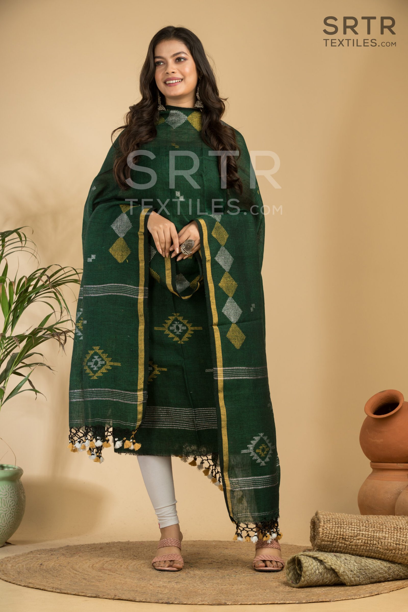 Bottle Green Handloom Linen Suit with Geometric Motifs– Elegant 2-Piece Set - Image 2