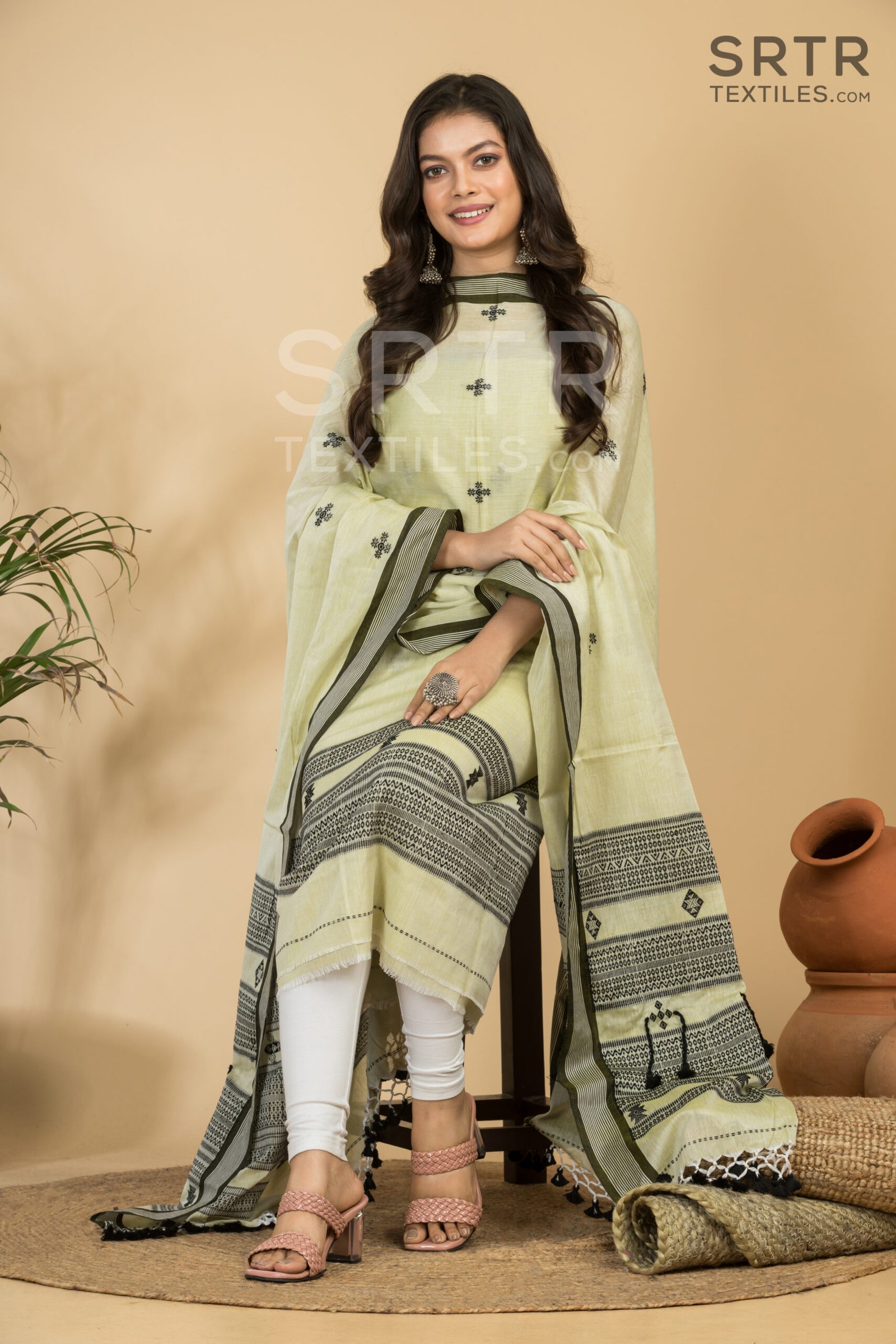 Pure Cotton Jamdani Suit (UNSTITCHED) – Elegant 2-Piece Set - Image 4