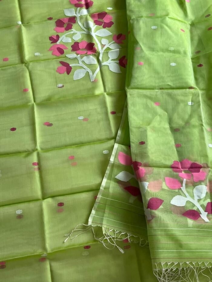 Muslin Jamdani Suit (UNSTITCHED) – Elegant 2-Piece Set