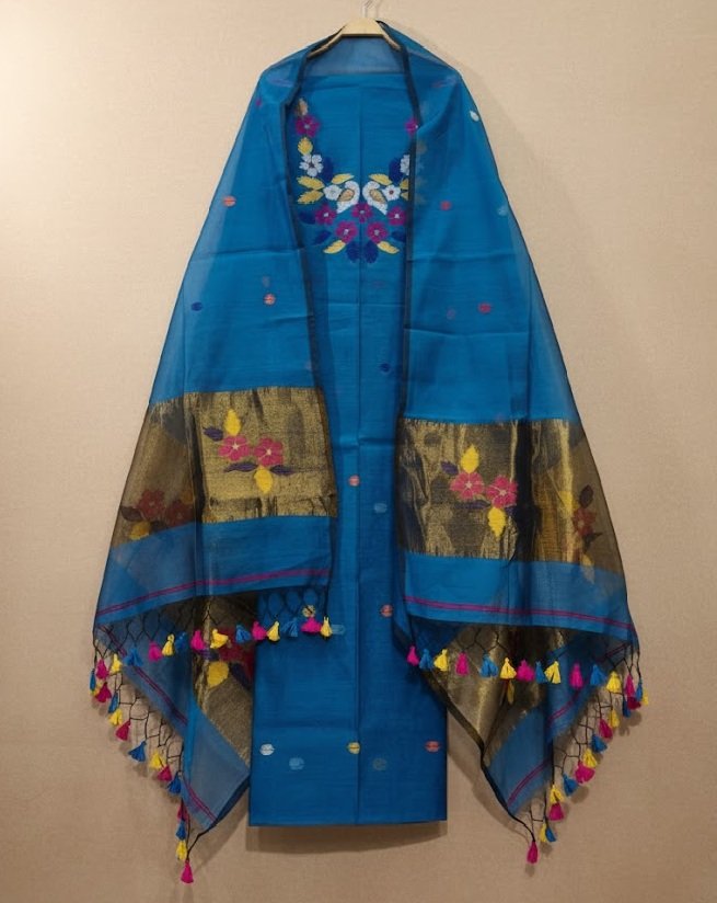 Muslin Jamdani Suit (UNSTITCHED) – Elegant 2-Piece Set