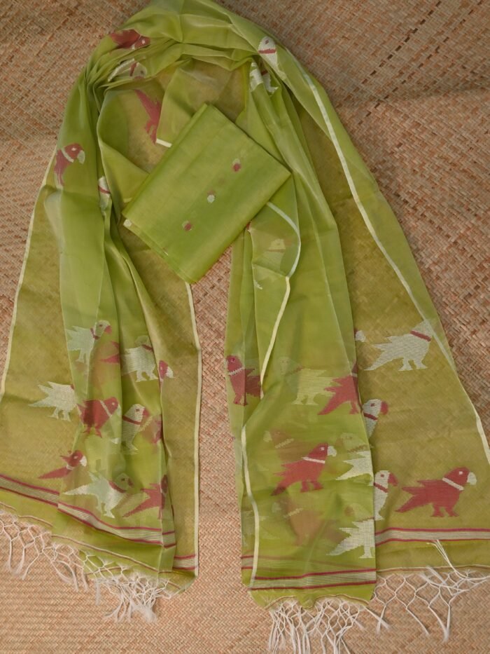 Muslin Jamdani Suit (UNSTITCHED) – Elegant 2-Piece Set