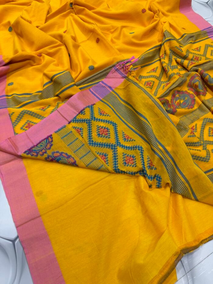 Alternative view of Pure Cotton Jamdani Saree with Blouse Piece