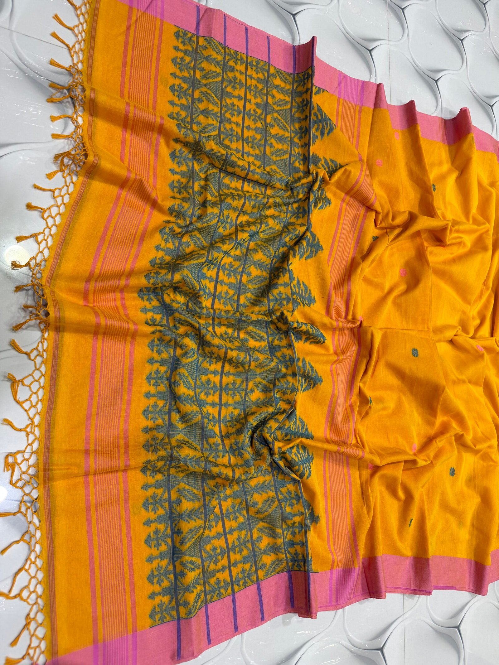 Pure Cotton Jamdani Saree with Blouse Piece - Image 4