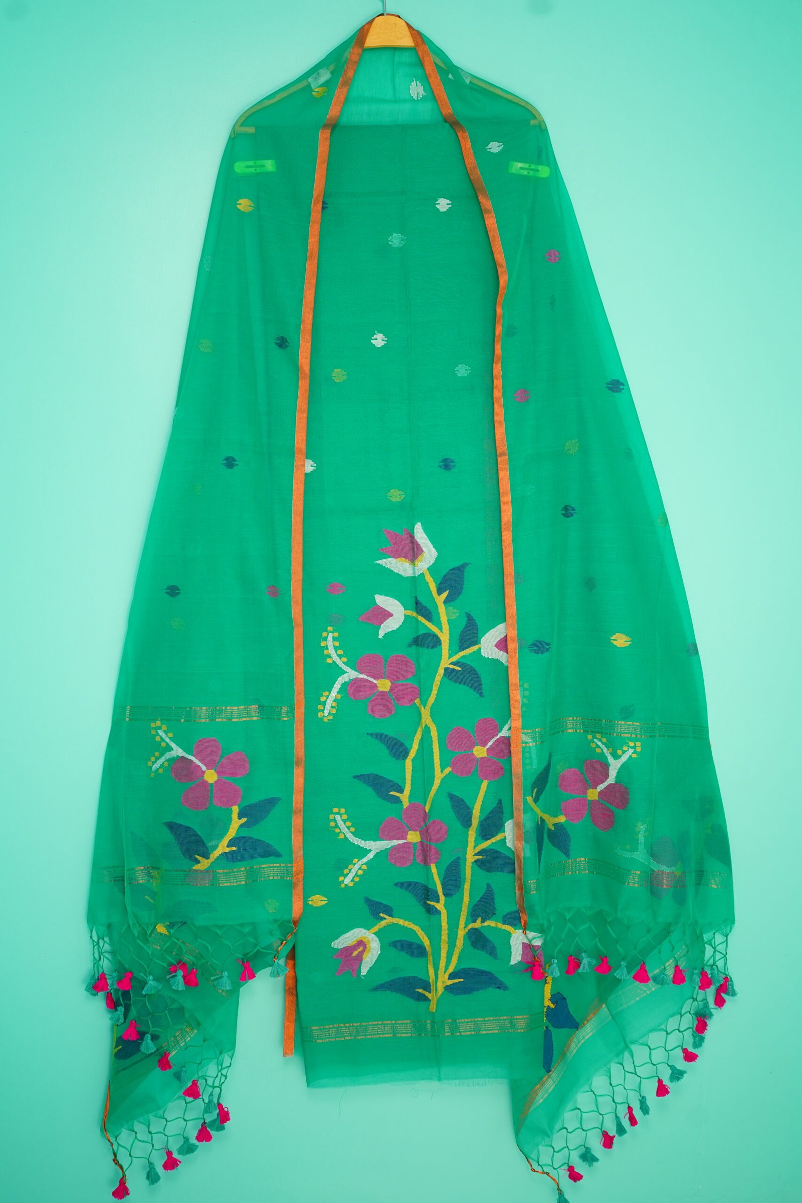 Muslin Jamdani Suit (UNSTITCHED) – Elegant 2-Piece Set