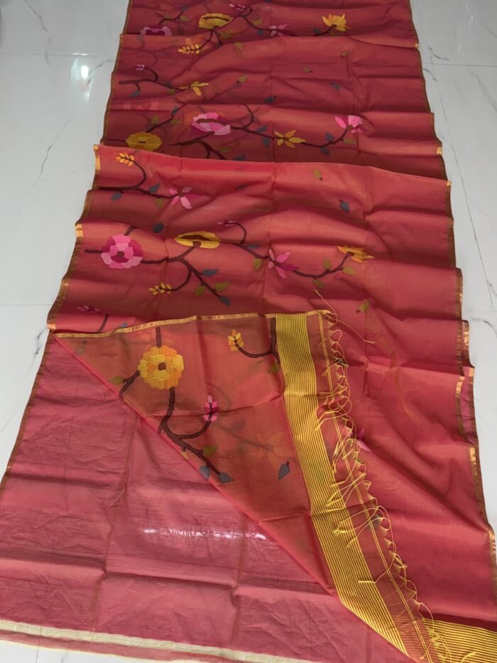 Alternative view of Handwoven Muslin Jamdani Saree with Blouse Piece