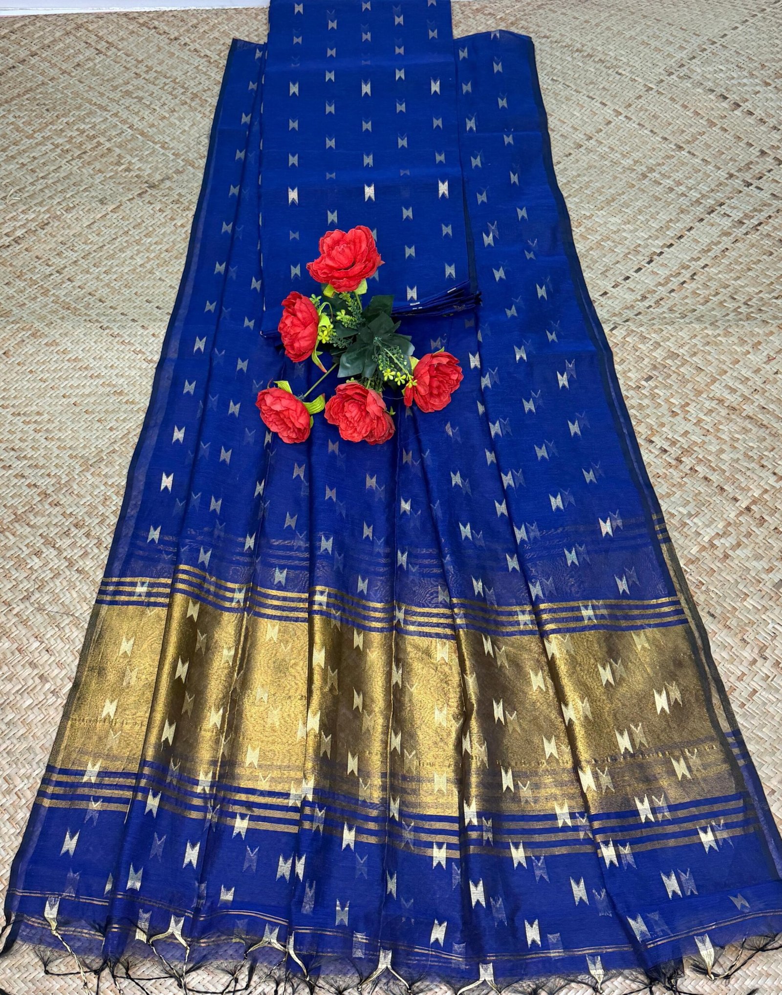 Maheshwari Handloom Top & Dupatta Set (Unstitched)