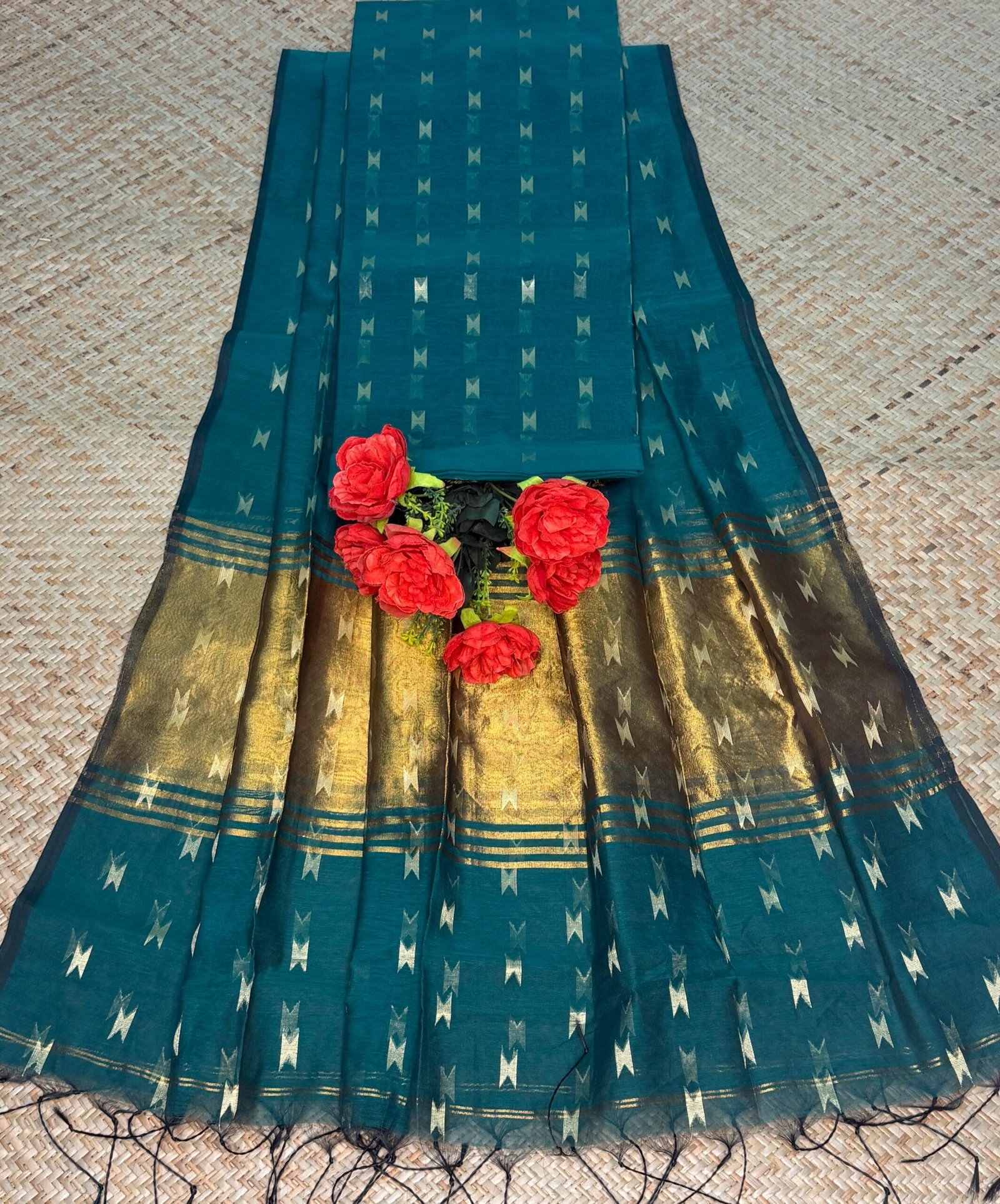 Maheshwari Handloom Top & Dupatta Set (Unstitched)