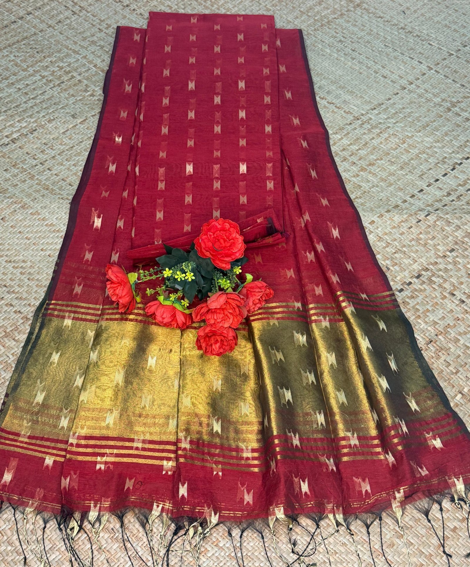Maheshwari Handloom Top & Dupatta Set (Unstitched)