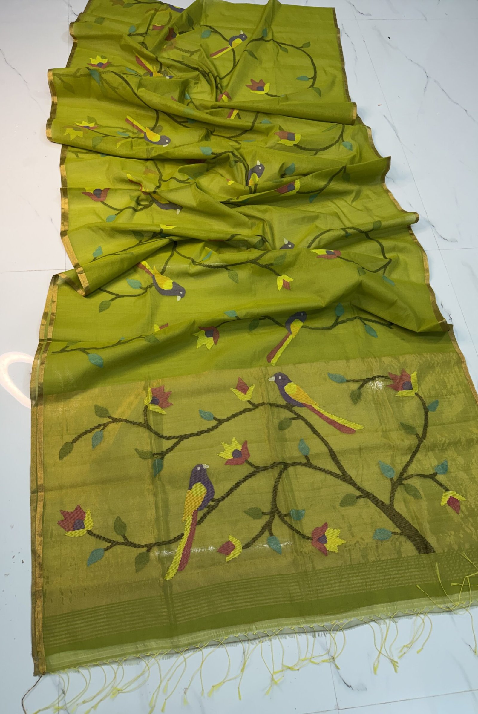 Premium Handwoven Muslin Jamdani Saree with Floral & Avian Motifs