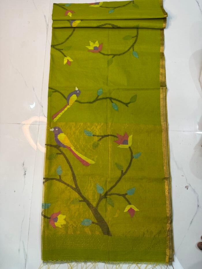 Alternative view of Premium Handwoven Muslin Jamdani Saree with Floral & Avian Motifs