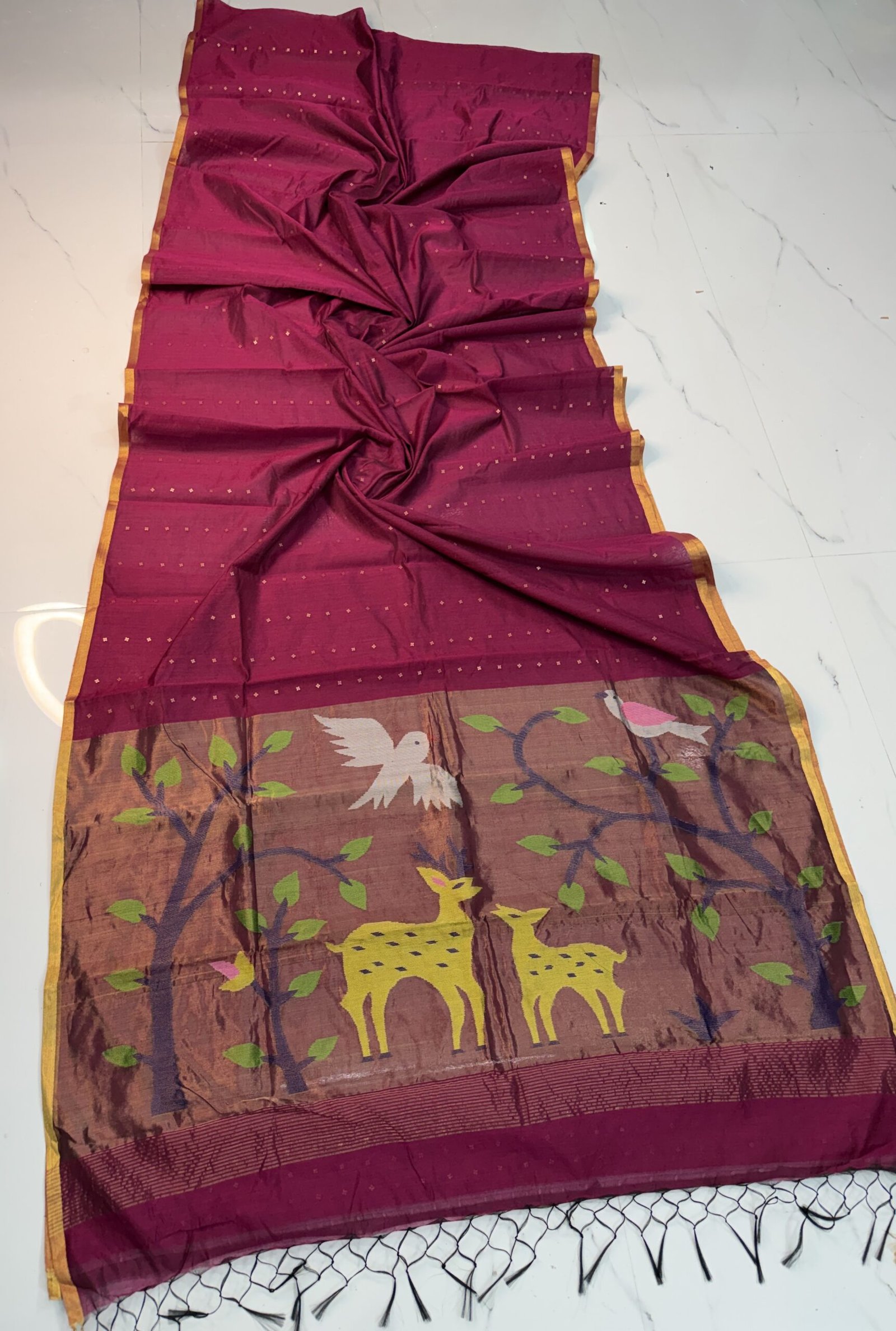 Exquisite Muslin Saree with Sequence Body and Handwoven Animal Motifs