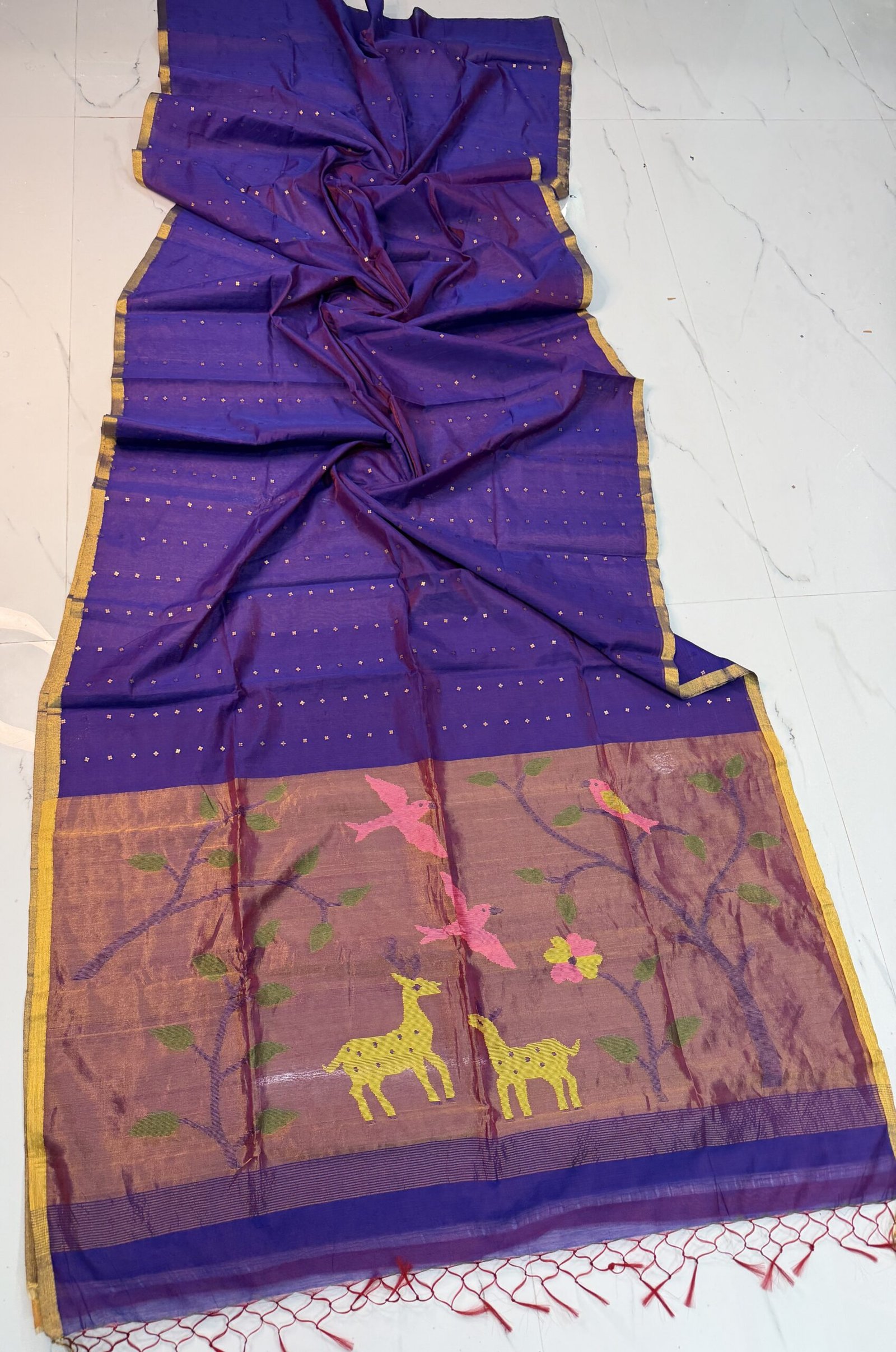 Exquisite Muslin Saree with Sequence Body and Handwoven Animal Motifs
