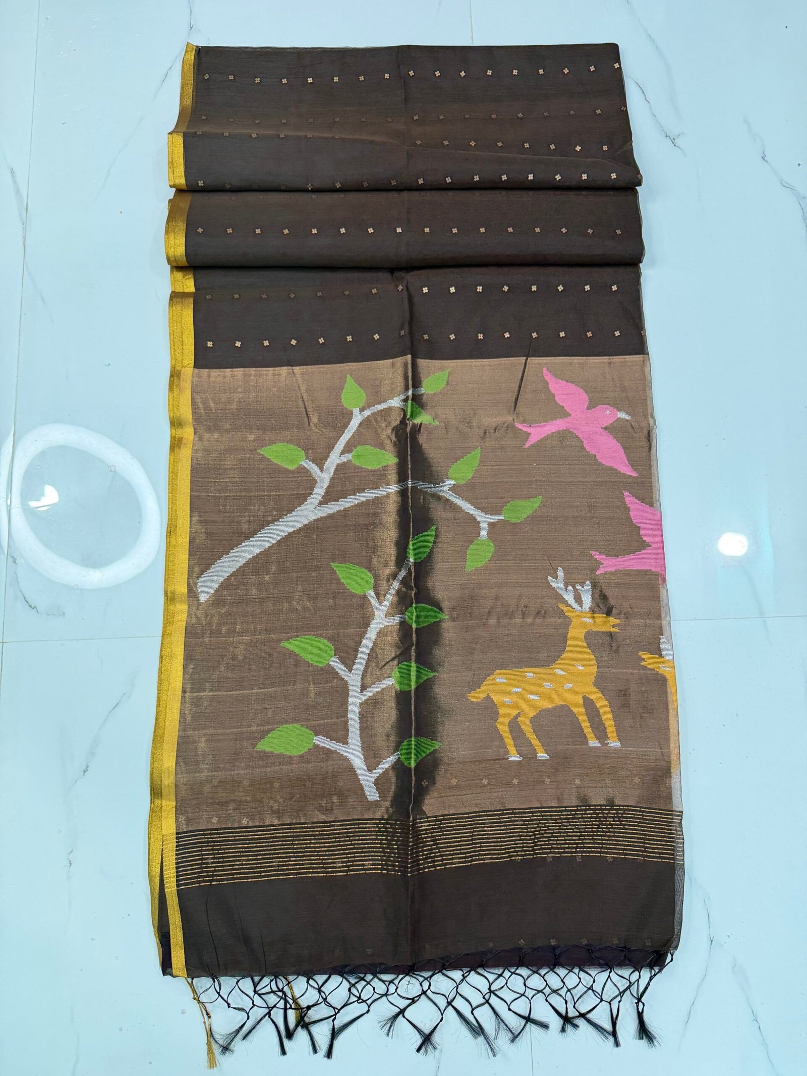 Exquisite Muslin Saree with Sequence Body and Handwoven Animal Motifs - Image 2