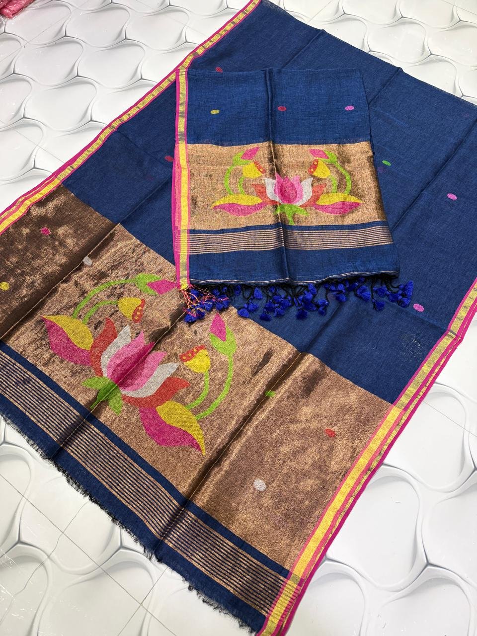 Premium Linen Paithani Top & Dupatta Set with Woven Zari Lotus Pallu