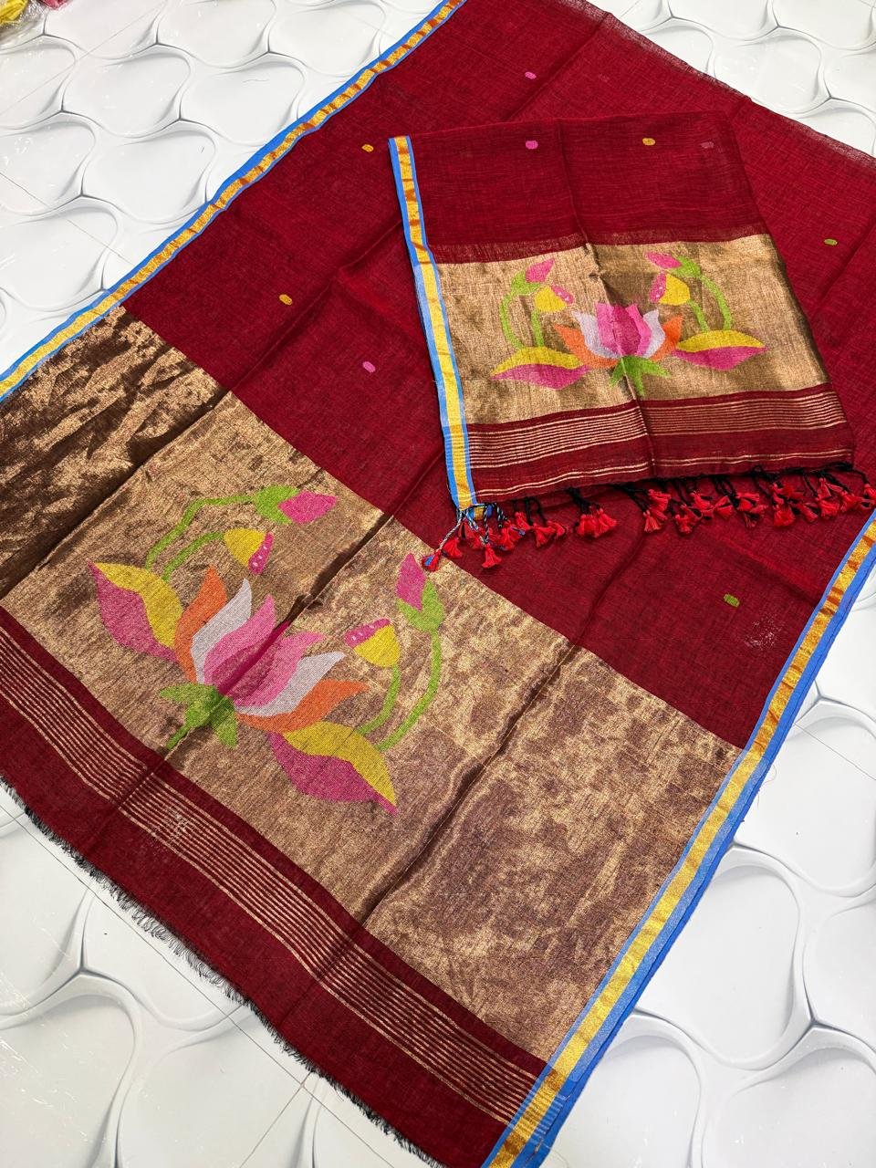 Premium Linen Paithani Top & Dupatta Set with Woven Zari Lotus Pallu