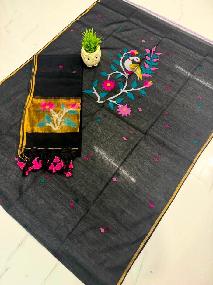 Pure Muslin Paithani Top & Dupatta Set with Woven Floral Vine and Peacock Motifs