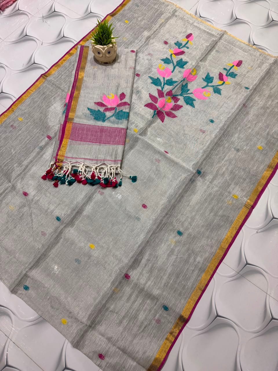 100% Pure Tissue Linen Jamdani Top & Dupatta Set with Floral Motifs