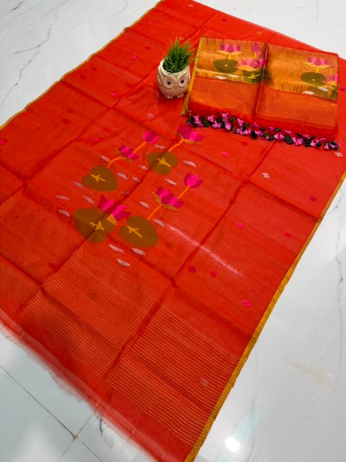 Pure Muslin Paithani Top & Dupatta Set with Woven Lotus Motifs & Zari Tissue Pallu
